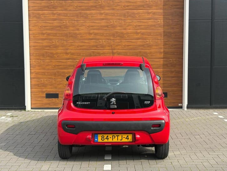 Peugeot 107 1.0 Millesim 200 4